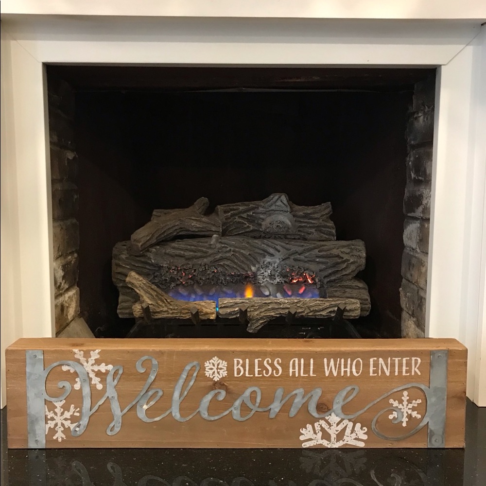 Rustic WELCOME Sign Wood and Tin